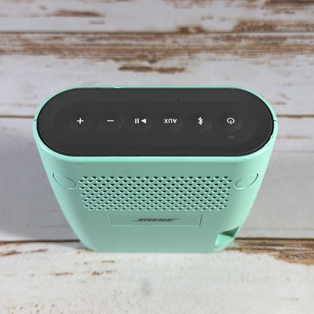 Bose SoundLink Color 415859 Portable Wireless Bluetooth Speaker Mint Teal - Picture 3 of 4